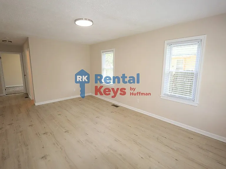 2208 Margybeth Ave — Photo 7