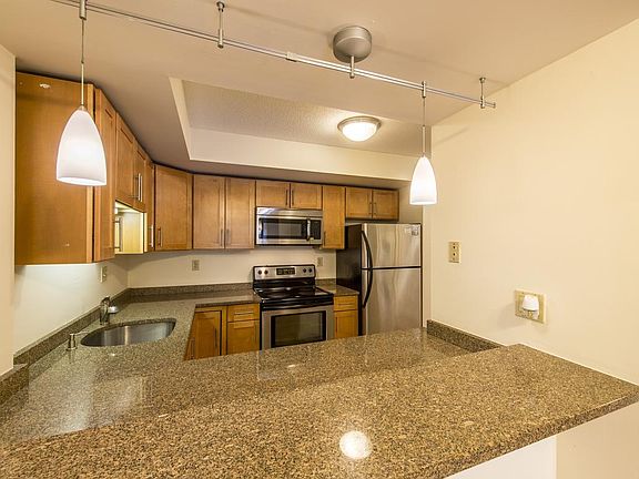 4th image of 345 Franklin St APT 404