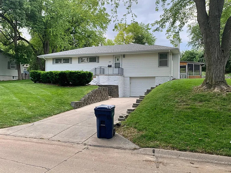 1605 Madison St — Photo 19