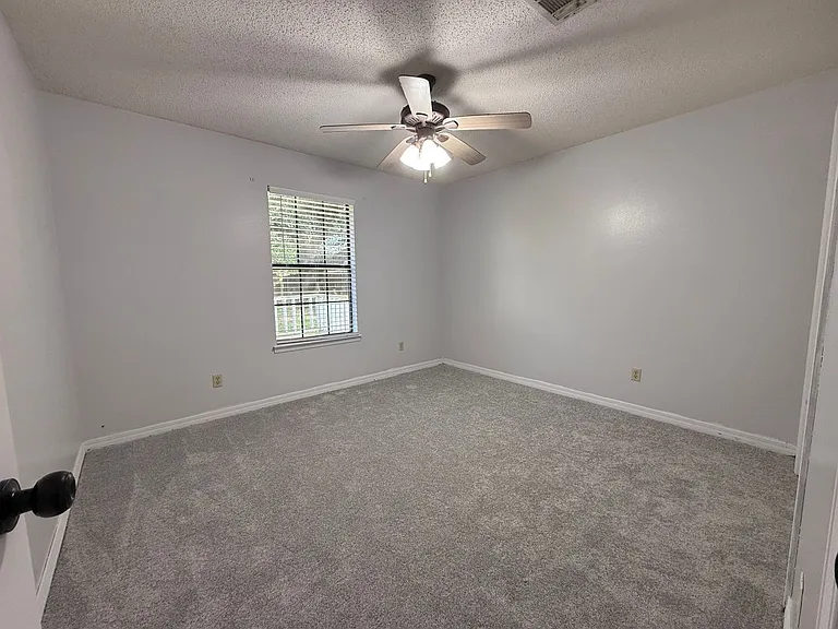 3872 Mariners Dr — Photo 14