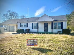 908 N Main St, Troy, TN 38260