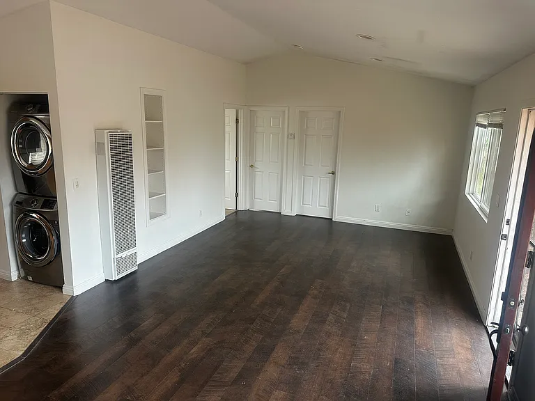 3024 Olive St — Photo 2