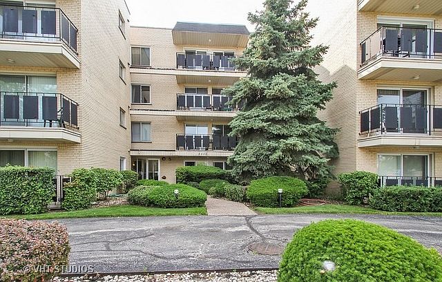 1st image of 8230 Elmwood Ave APT 302