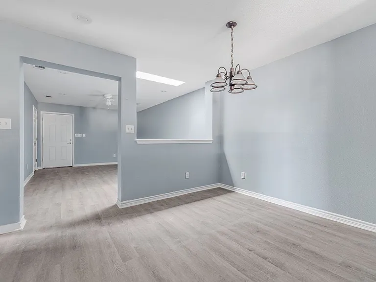 805 N Main St #104 — Photo 35