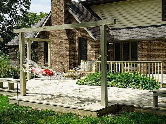 Oversized Deck for Relaxing