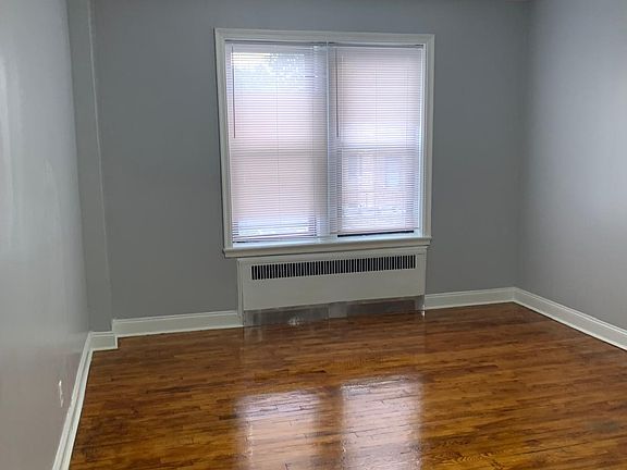 2nd image of 31 S Munn Ave #1C
