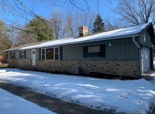 5069 Hunt Club Rd, Racine, WI 53402