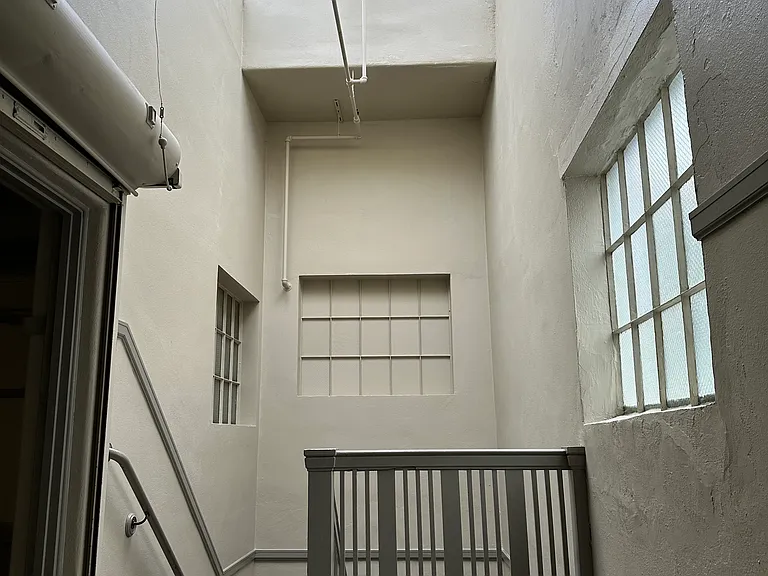 607 E 5th St #15 — Photo 7