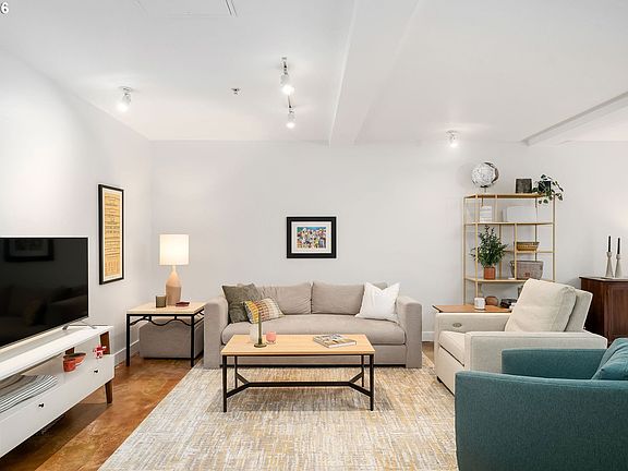 5th image of 325 NE Graham St APT 7