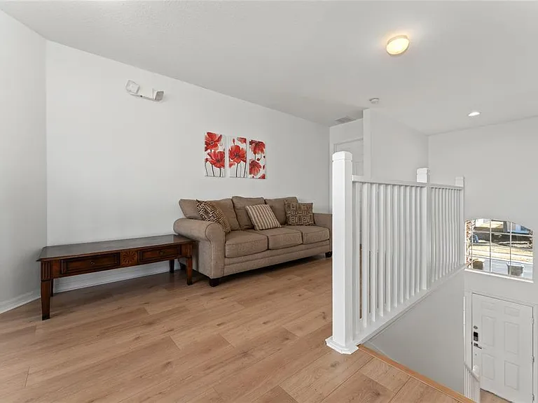 1031 Solana Cir — Photo 21