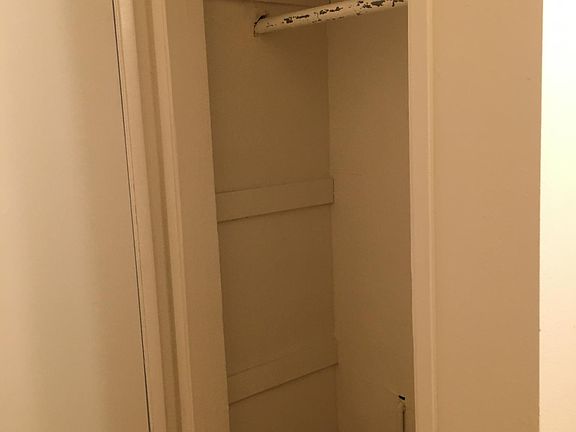 5th image of 12673 Parma Dr