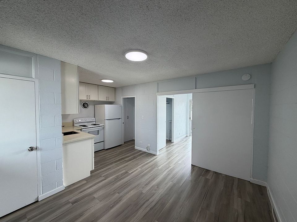 1st image of 3140 Castle St APT 8