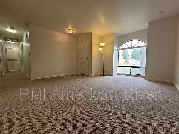 4th image of 7474 Griggs Way