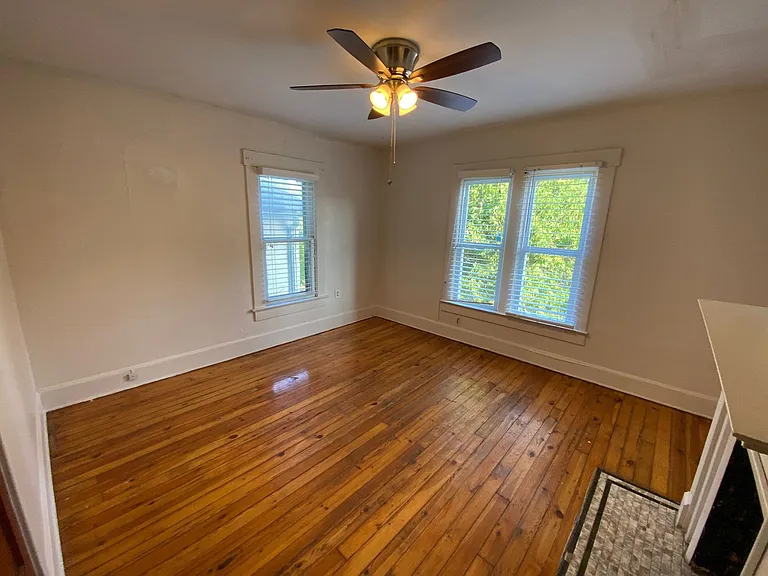 W Blake Ave 49-51 WR — Photo 10
