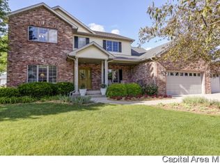 2129 Lake Crest Dr, Springfield, IL 62712