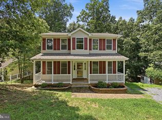 345 Chippewa Ln, Lusby, MD 20657