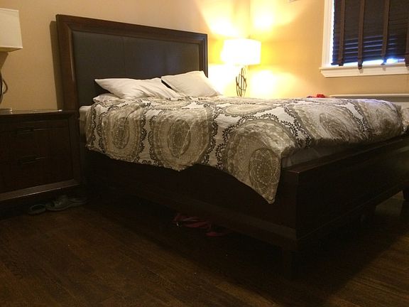 4th image of 55 Dongan Ave
