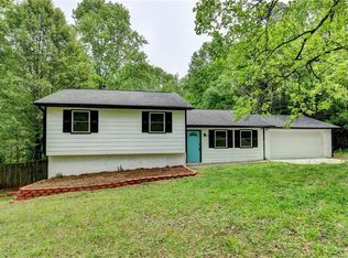 1018 Wayne Dr, Snellville, GA 30078