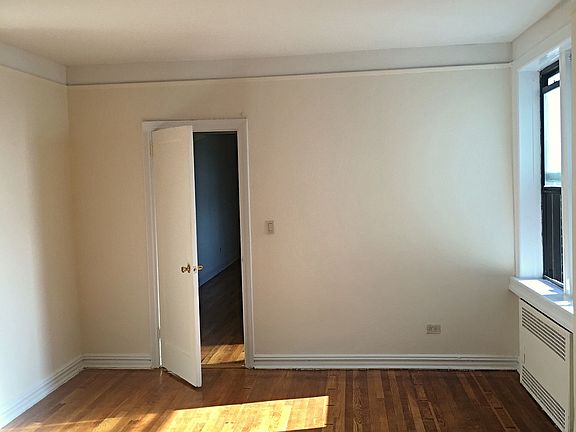 5th image of 4707 41st St APT 6F