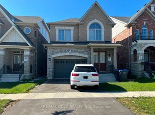 140 Finegan Cir, Brampton, ON L7A 4Z9