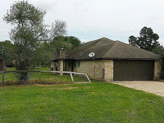 2nd image of 19203 Fisher Dr