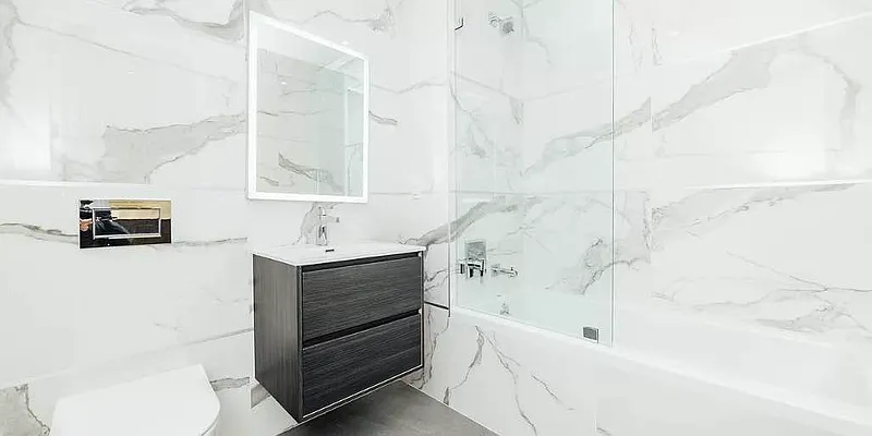 Rented by R New York | media 33