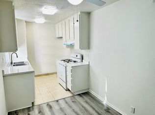 13518 Burbank Blvd #4, Van Nuys, CA 91401