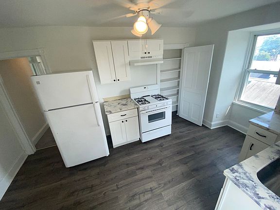 2nd image of 127 Saude Ave #4