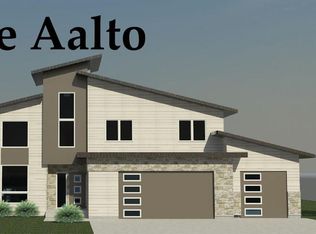1161 River Heights Dr, Mills, WY 82604