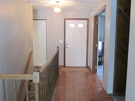 5th image of 220 Franklin Ave