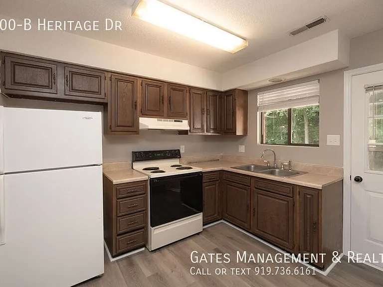 100B Heritage Dr — Photo 7