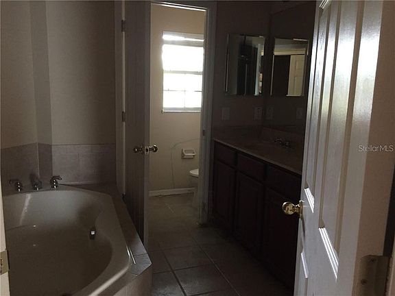 5th image of 655 Canyon Stone Cir