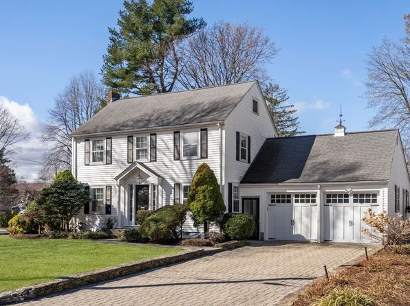 2 Cavanagh Rd, Wellesley Hills, MA 02481