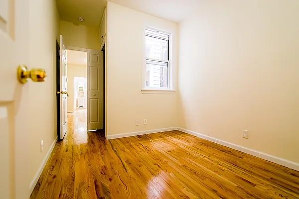 Rented by Nooklyn NYC LLC | media 60