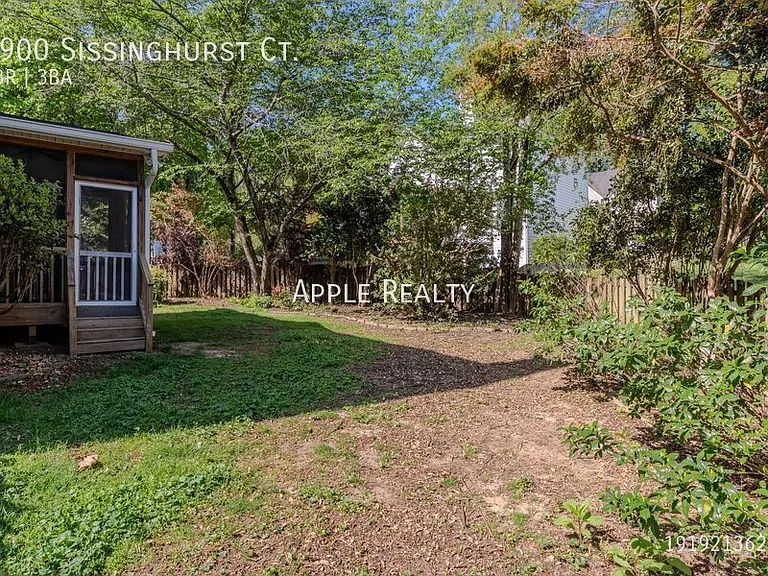 2900 Sissinghurst Ct — Photo 21