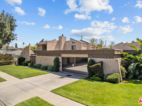 11710 215th St, Lakewood, CA 90715