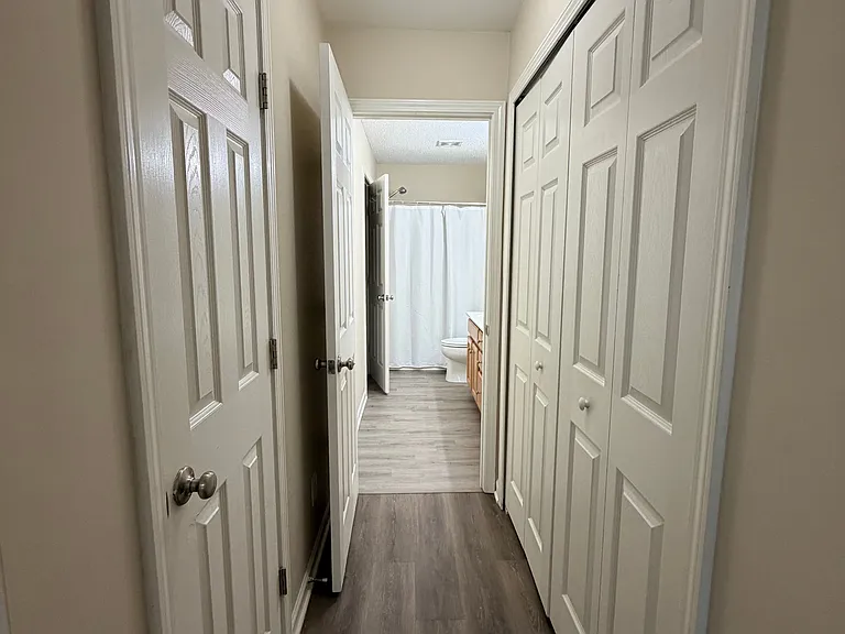 210 Bridford Downs Dr — Photo 2
