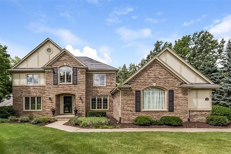 1st image of 532 Glenmoore Dr