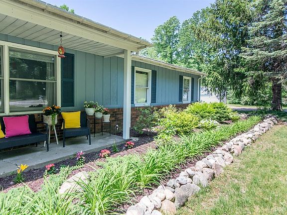 4th image of 2518 N Madrono Ct