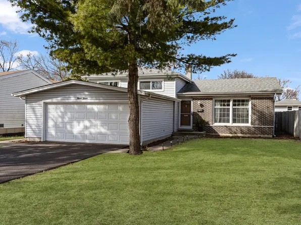 1313 Dawes Ave, Wheaton, IL 60189