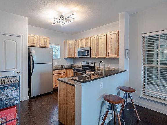 3rd image of 6810 Deatonhill Dr APT 1102
