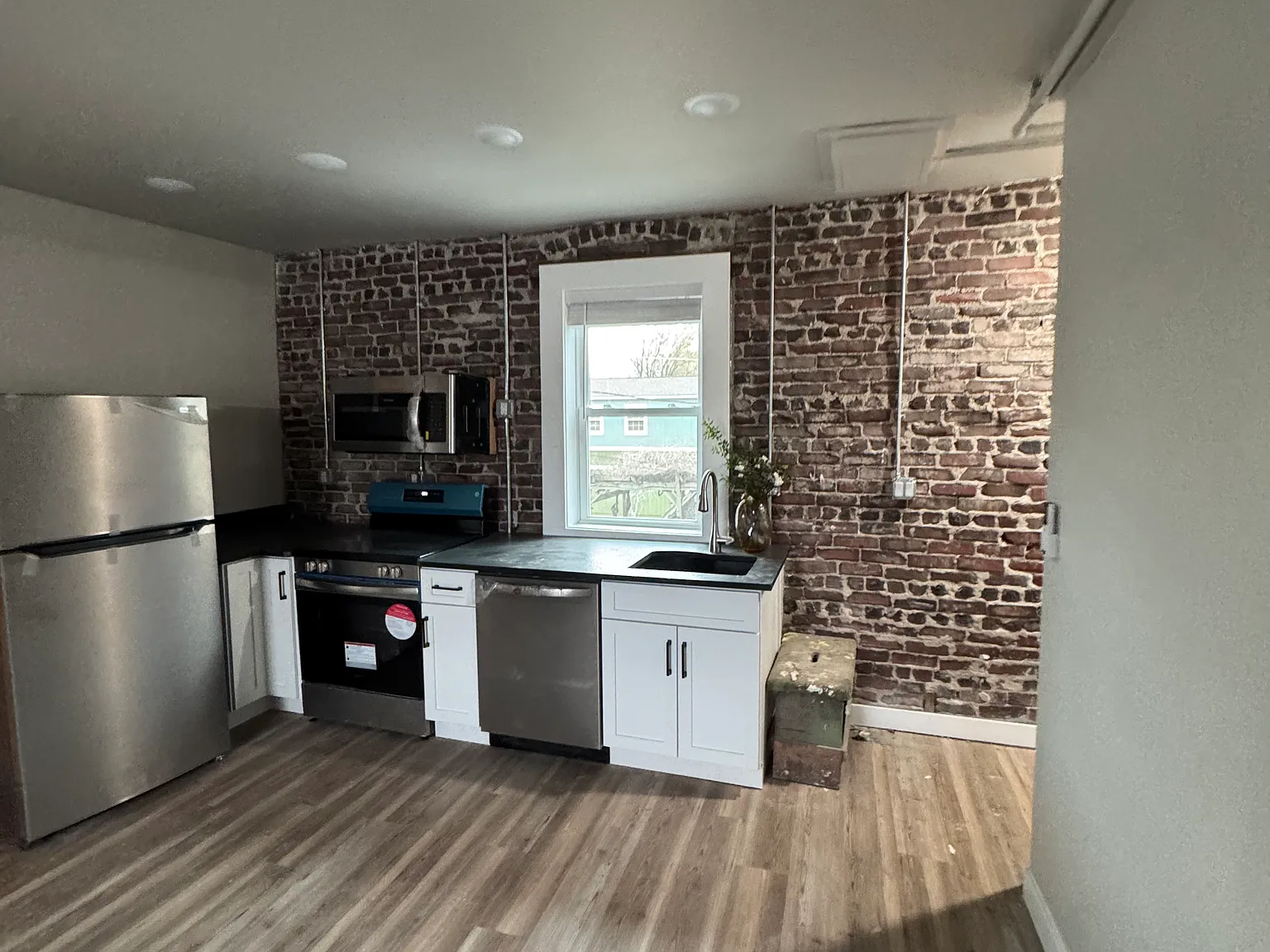 1018 Missouri Ave — Photo 4