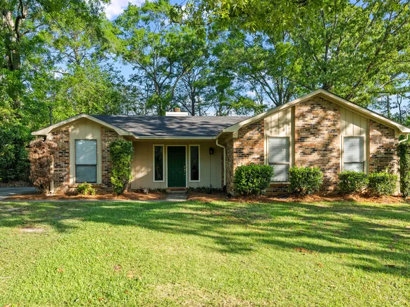 3570 Country Ct N, Mobile, AL 36619