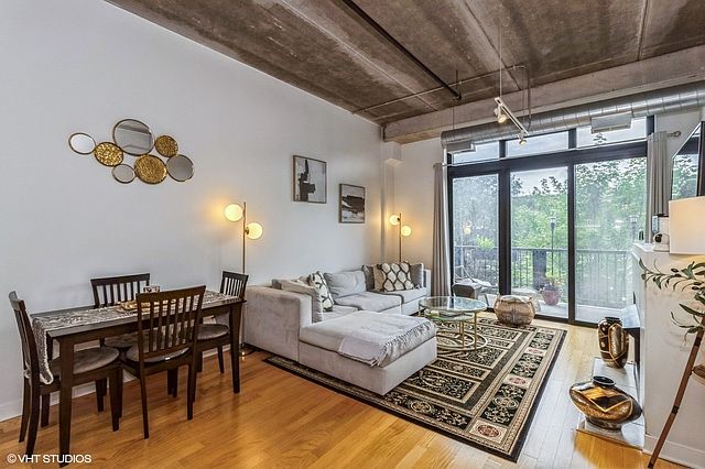 1st image of 833 W 15th Pl Unit 306