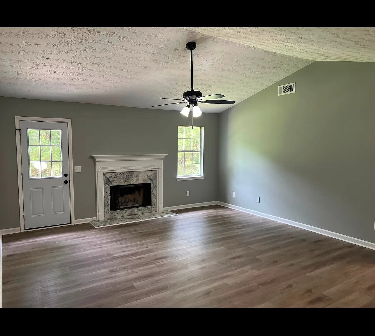 12636 Brown Bridge Rd — Photo 2
