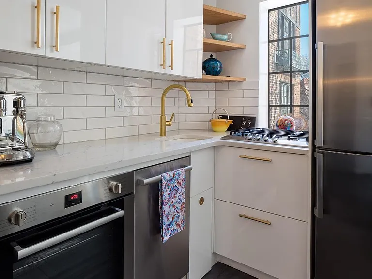20 Continental Ave #4U — Photo 3