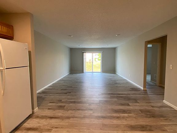 2nd image of 1539B Gunston Dr