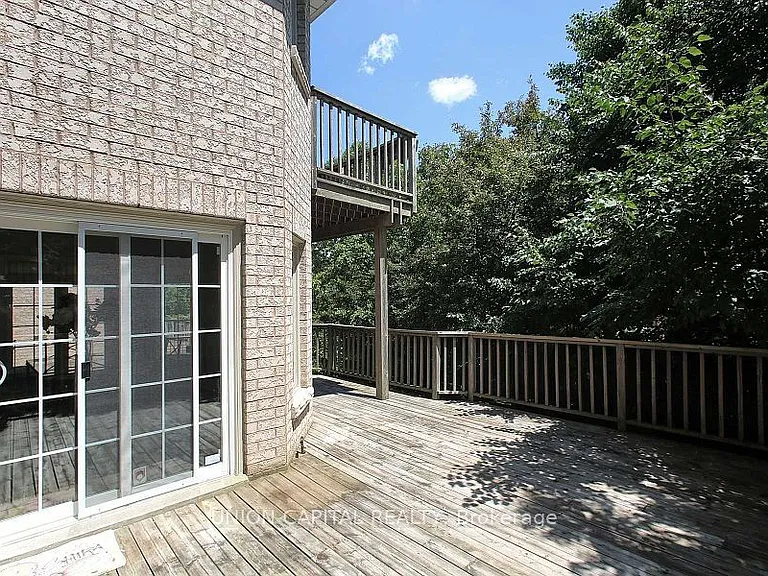 75 Langtry Pl — Photo 29