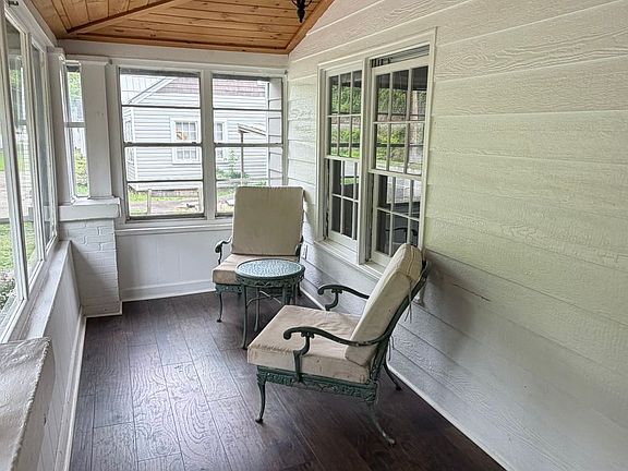 4th image of 278 Toccoa Ave