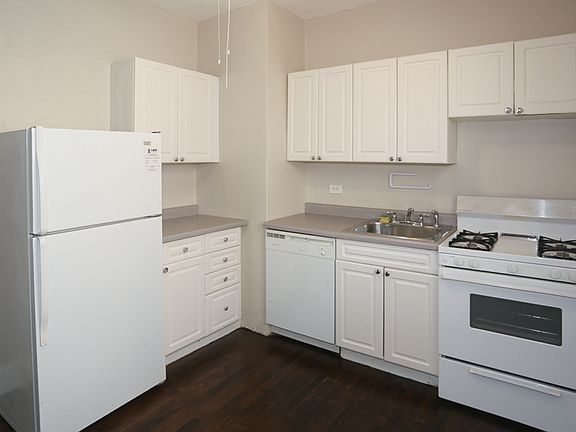 2nd image of 3504 W Grace St #2
